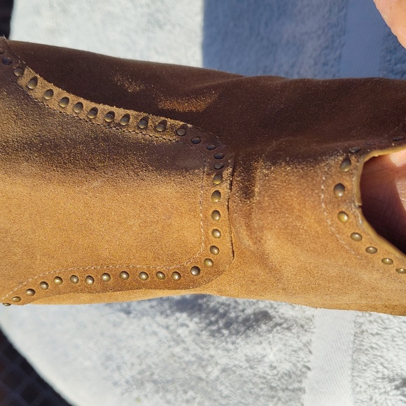 Boots - Picture 7 of 7